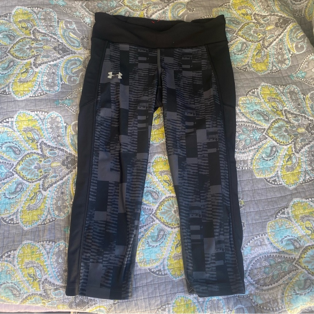 Under Armour Black and Gray Patterned Leggings